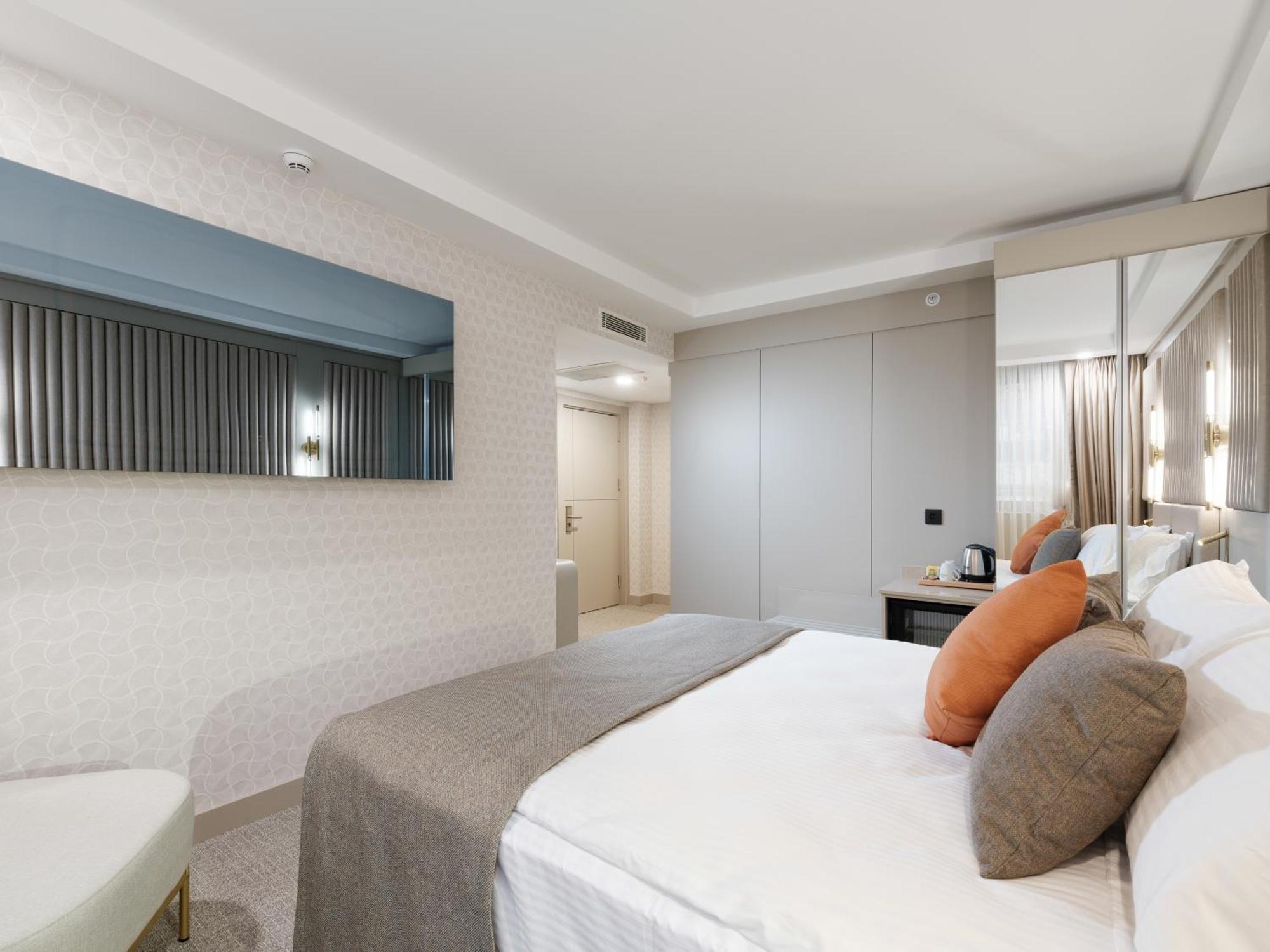 Perla Pura Hotel Измир Екстериор снимка