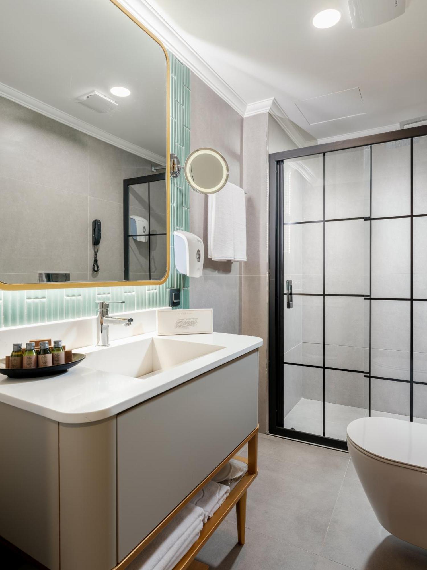 Perla Pura Hotel Измир Екстериор снимка