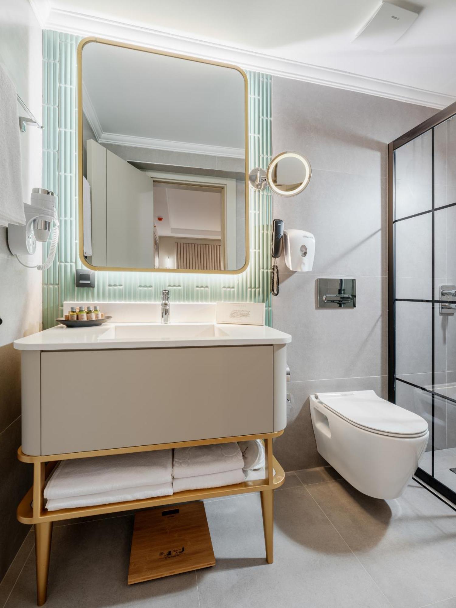Perla Pura Hotel Измир Екстериор снимка